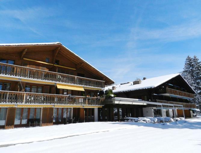גשטאט Hotel Alpine Lodge מראה חיצוני תמונה