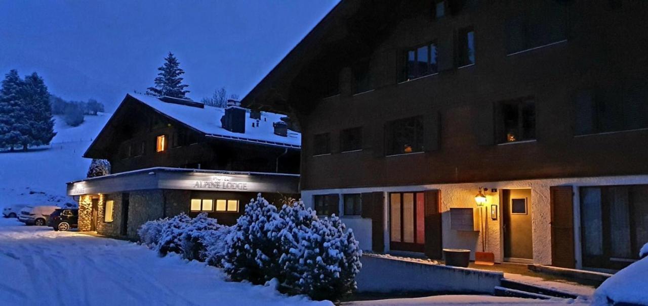 גשטאט Hotel Alpine Lodge מראה חיצוני תמונה